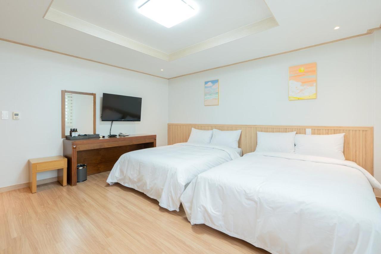 Ocean Palade Hotel Чеджу Екстериор снимка