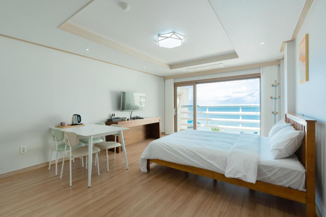 Ocean Palade Hotel Чеджу Екстериор снимка