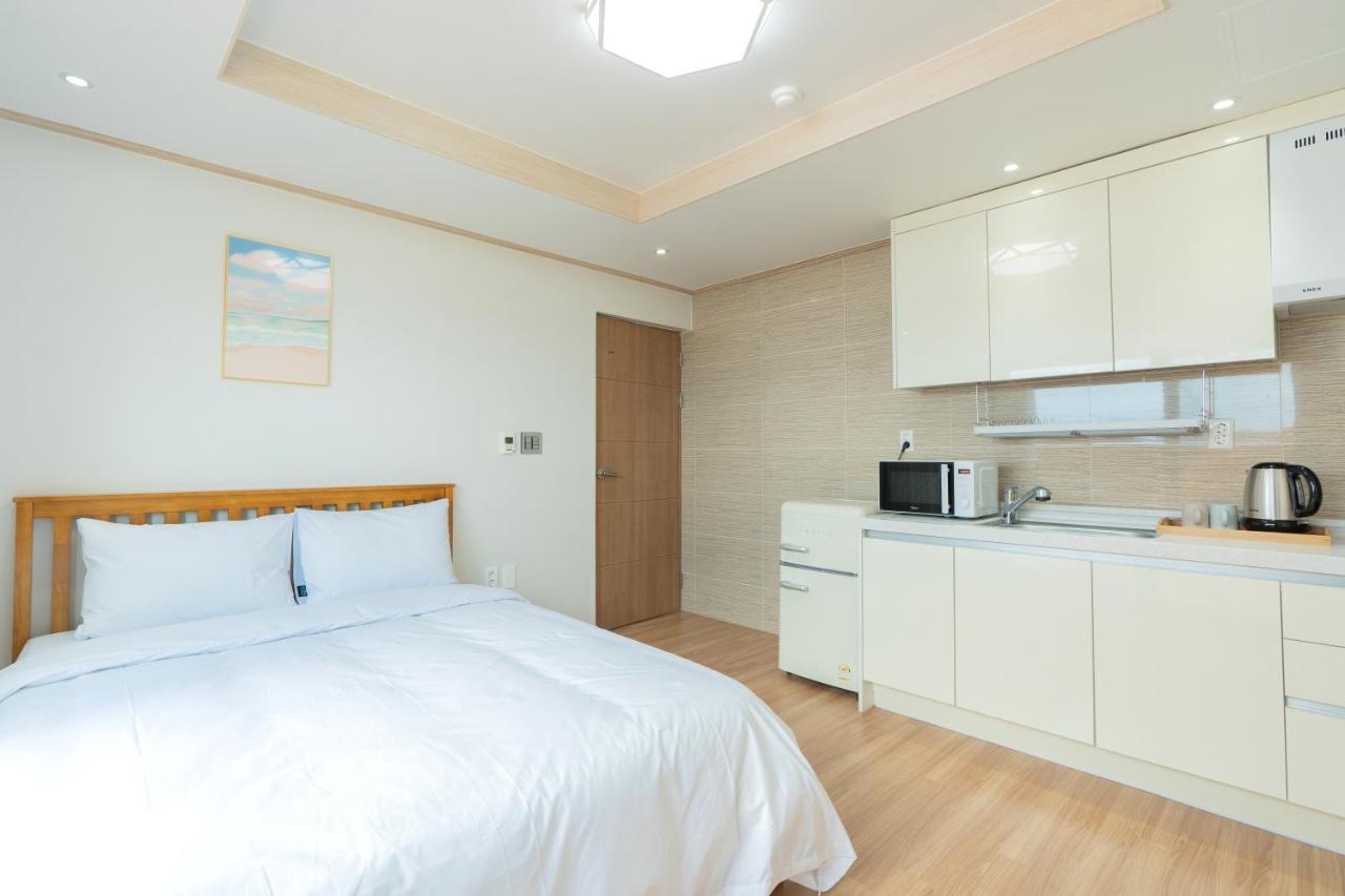 Ocean Palade Hotel Чеджу Екстериор снимка