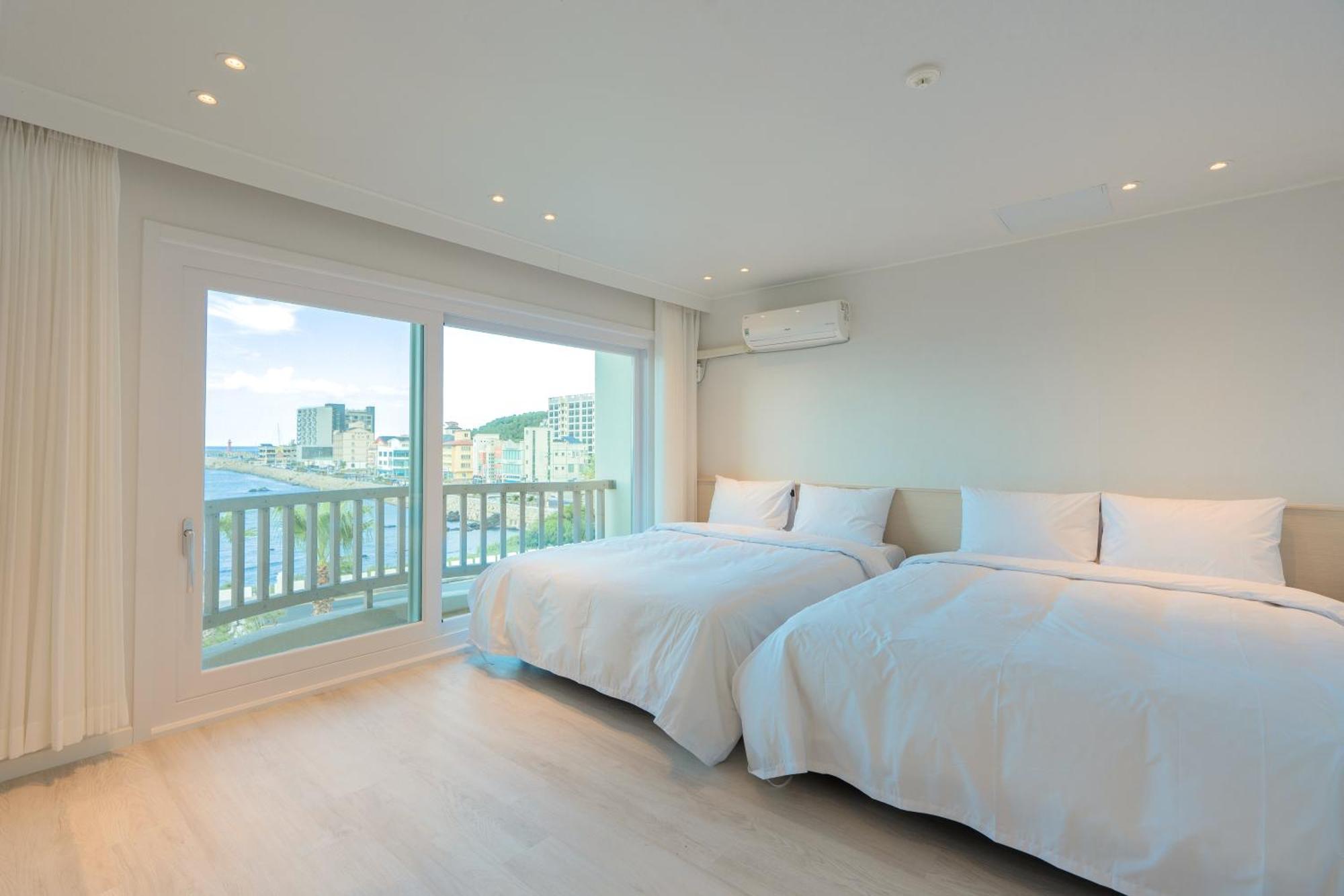 Ocean Palade Hotel Чеджу Екстериор снимка