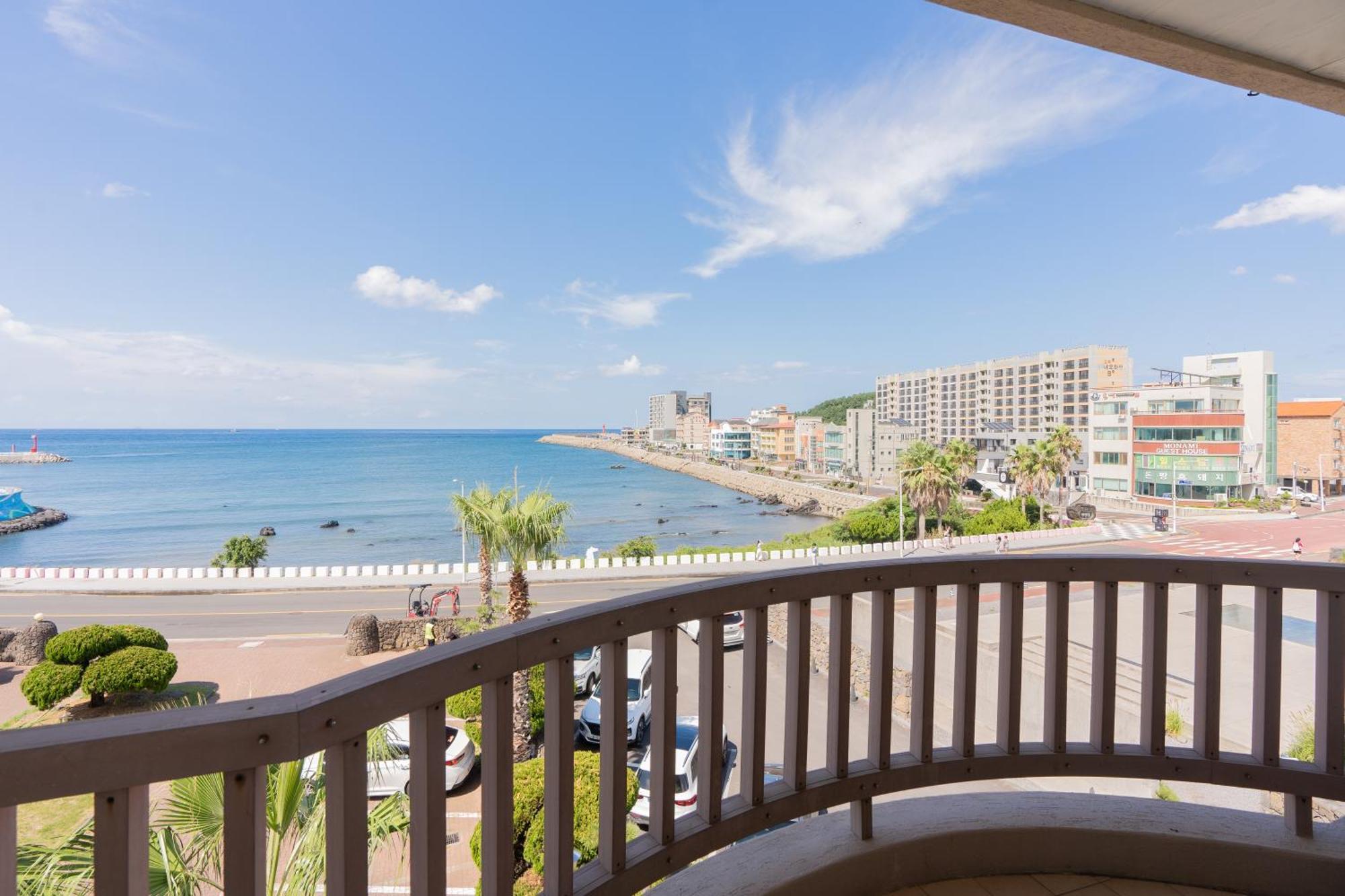 Ocean Palade Hotel Чеджу Екстериор снимка