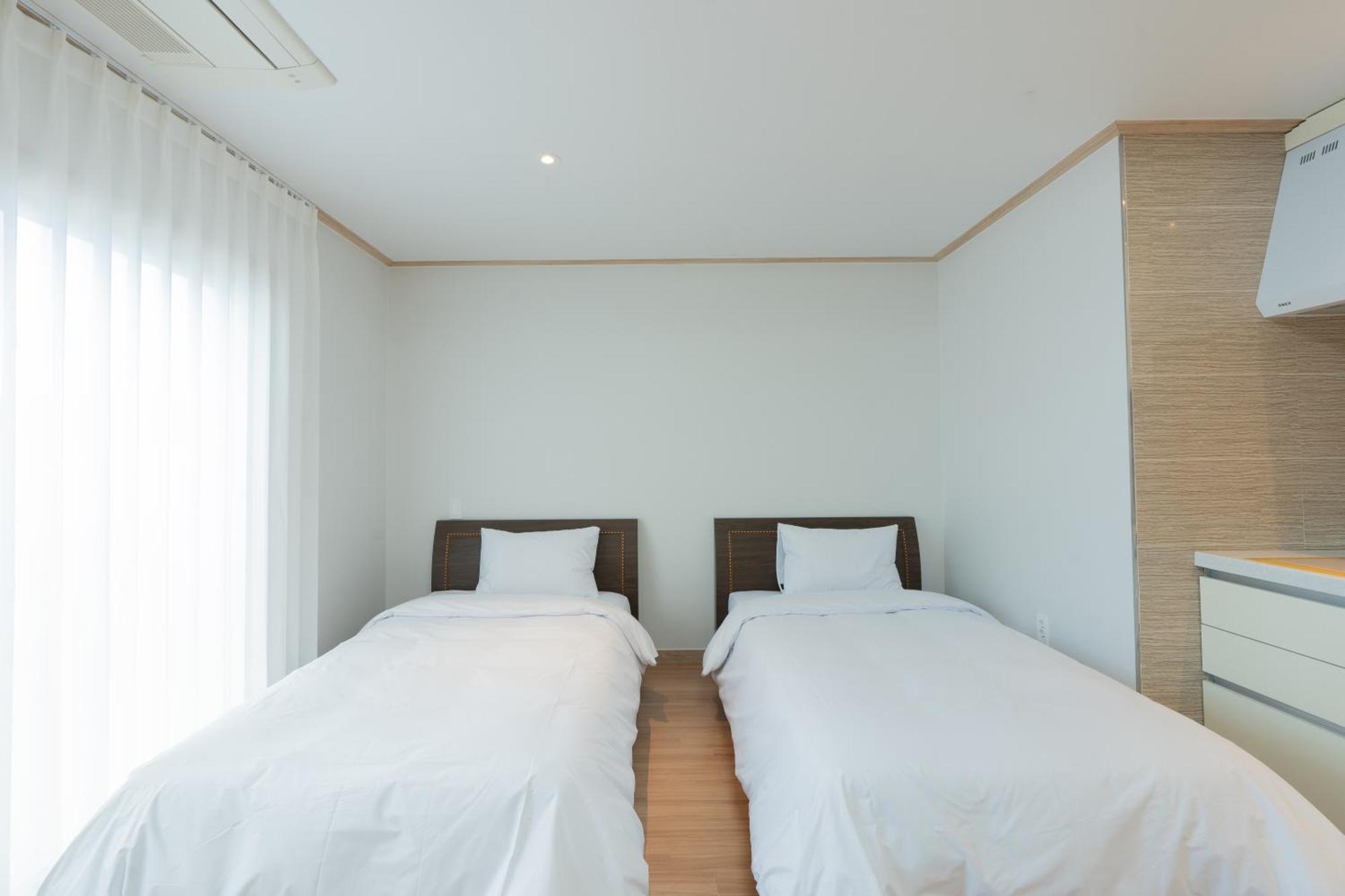 Ocean Palade Hotel Чеджу Екстериор снимка