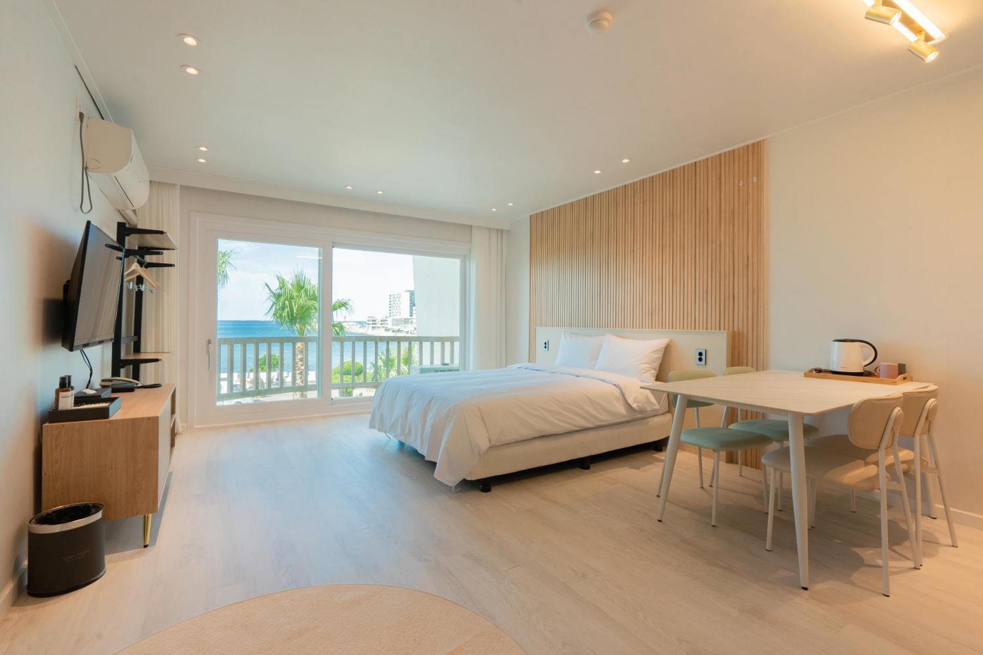 Ocean Palade Hotel Чеджу Екстериор снимка