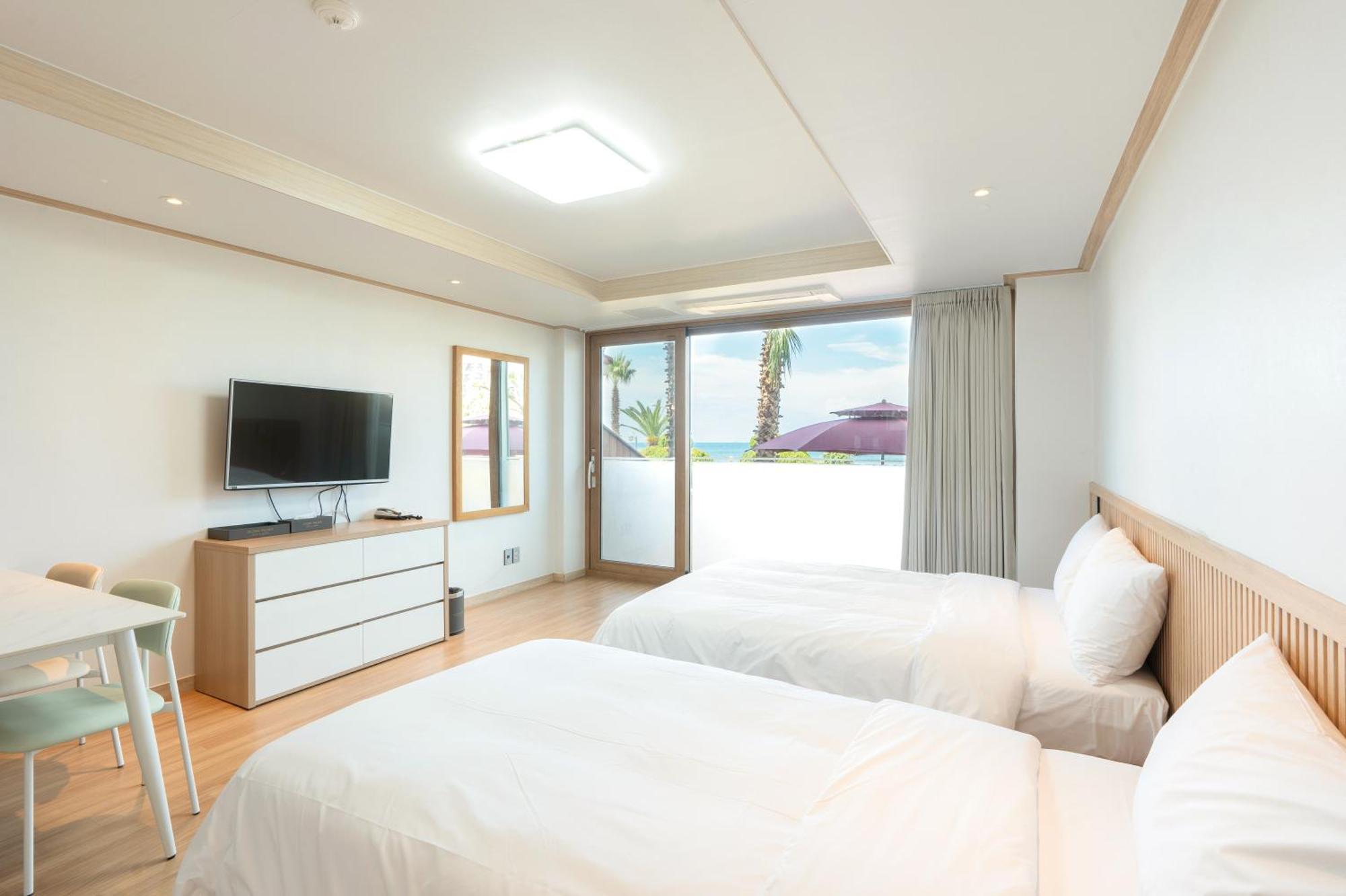 Ocean Palade Hotel Чеджу Екстериор снимка